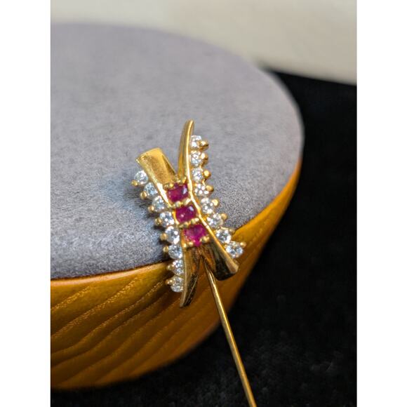 Gorgeous Red & Clear CZ Gold Tone Stick Pin - Picture 6 of 7